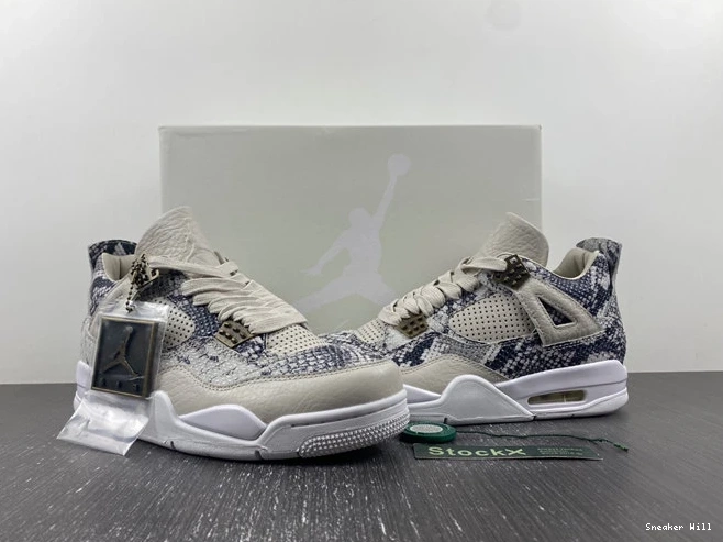 829 2071 StreetReady 813191- Jordan 4 Retro 0612